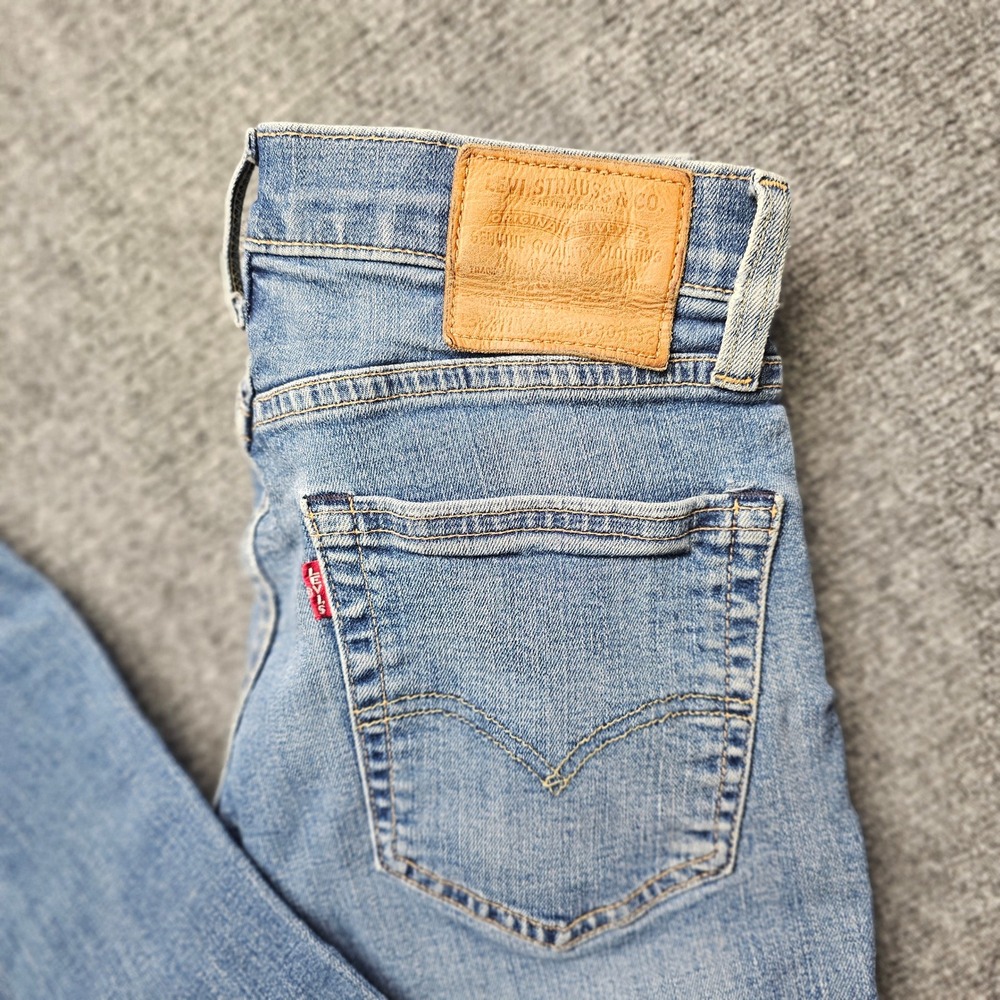 Levis Premium 511 Slim Fit Light Wash Denim Jeans 30x32 Mens 04511-1042